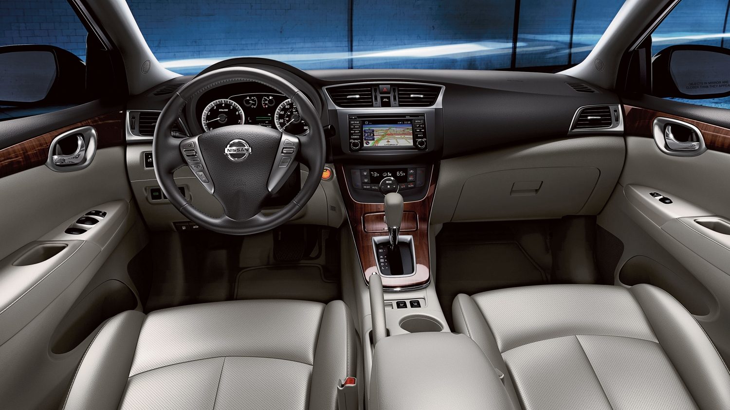 Interior Nissan Sentra 2025 - Fran Paloma